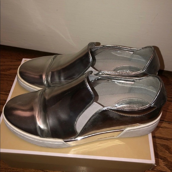 Michael kors silver shoes - Picture 3 of 3